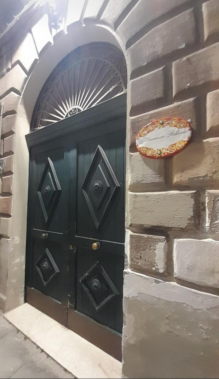 Isola Dei Tesori - Affittacamere Palermo Bagian luar foto