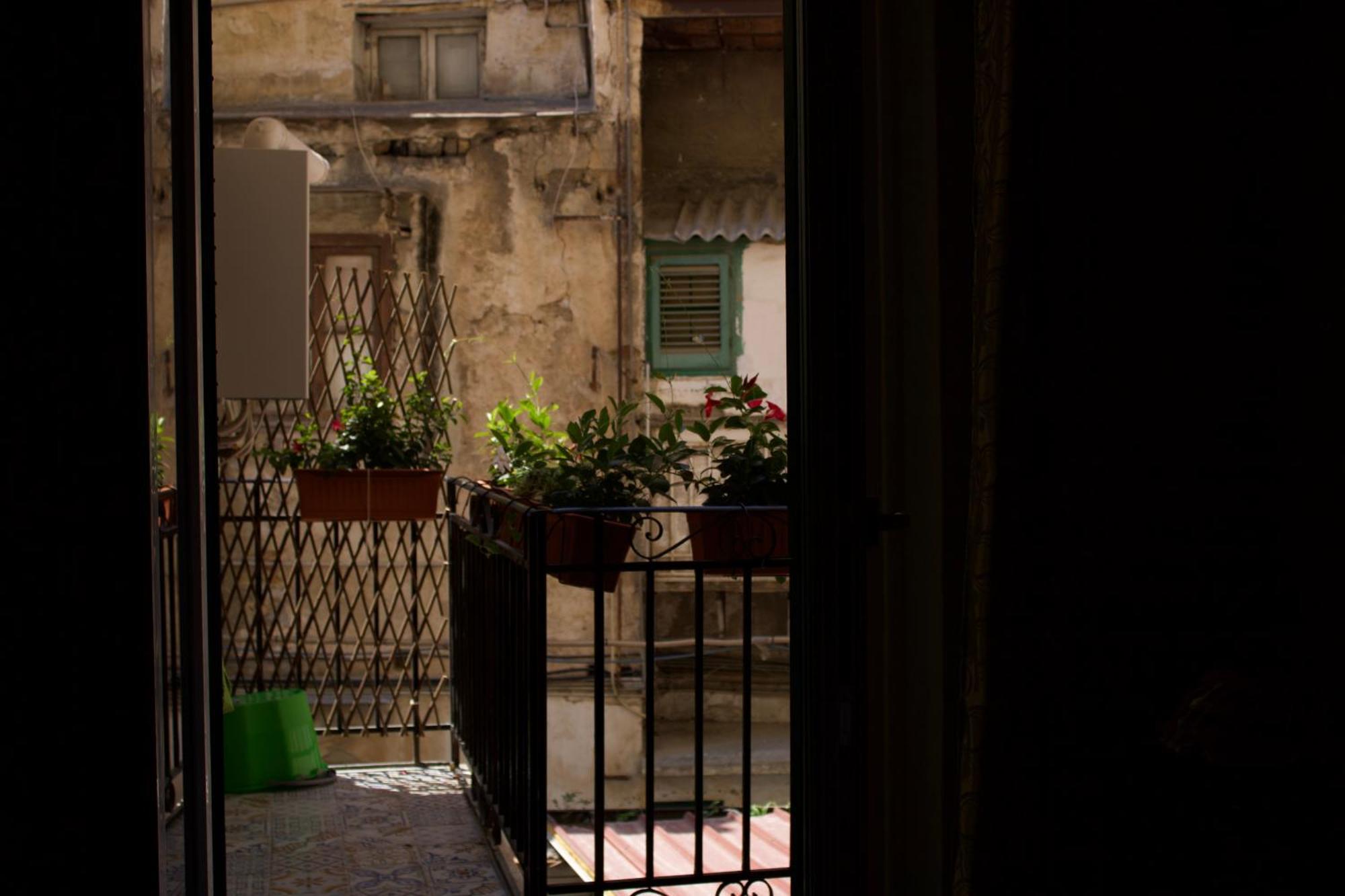 Isola Dei Tesori - Affittacamere Palermo Bagian luar foto